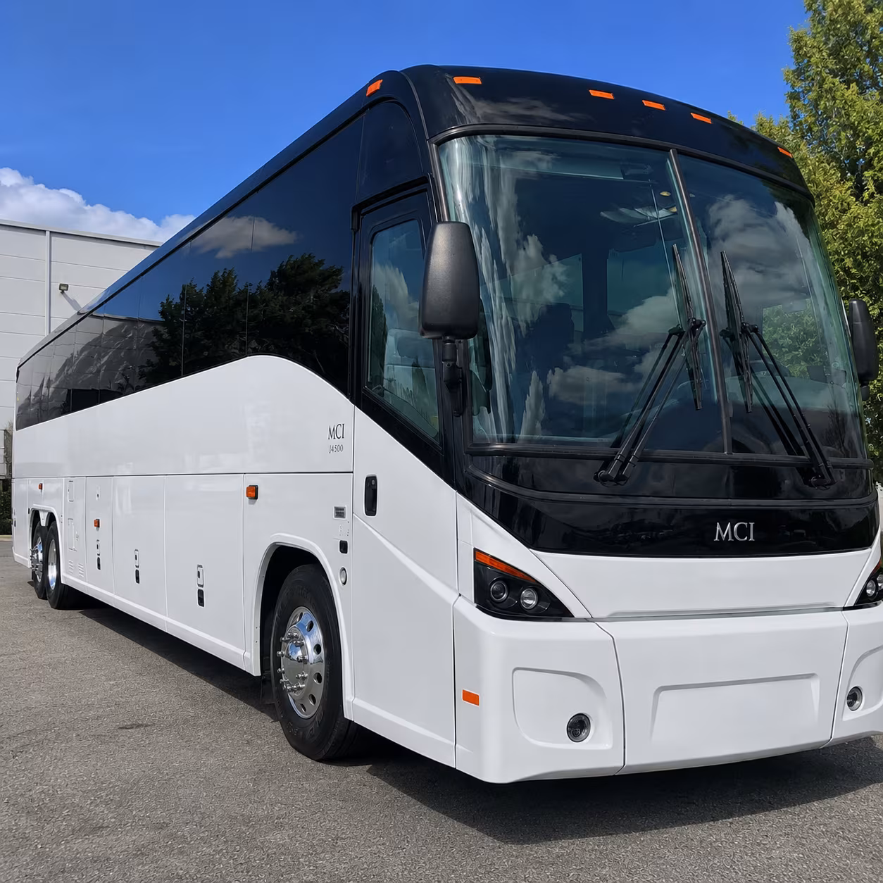 garmin campus shuttles along the 151st street corridor